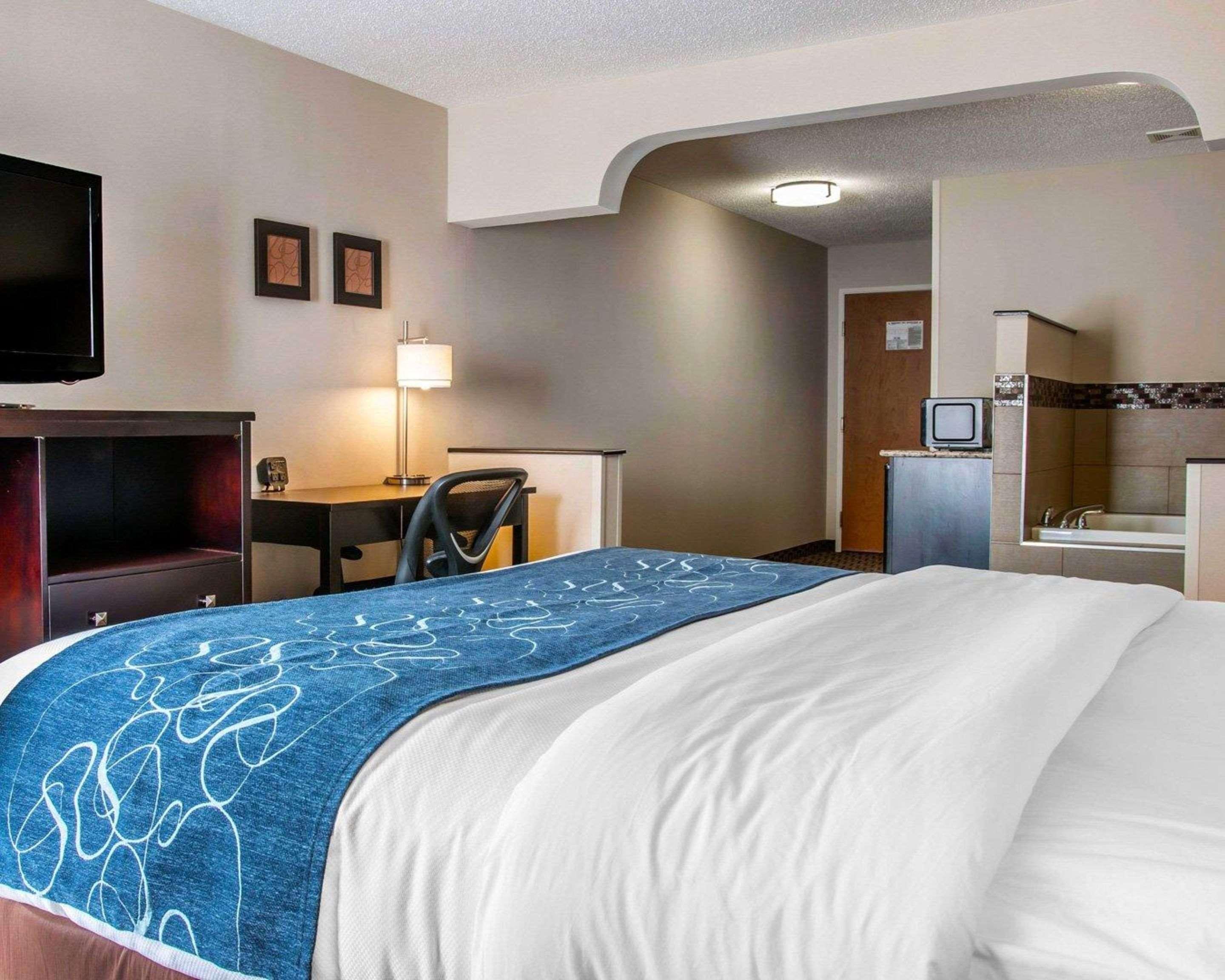Comfort Suites Benton Harbor - St Joseph Exterior foto